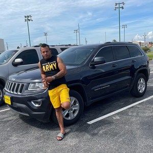 Meet your Posher, Chanel